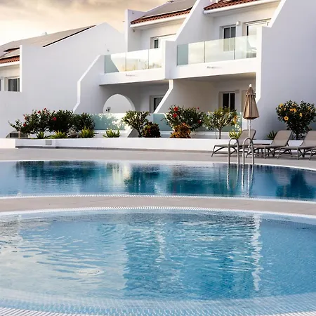 Апарт-отель Costa Adeje Garden Плая-де-лас-Америкас