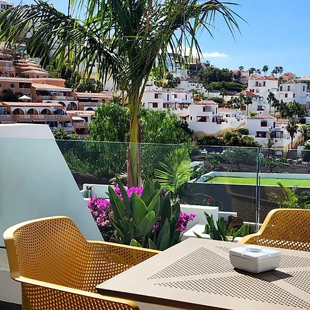 Costa Adeje Garden Aparthotel 3*