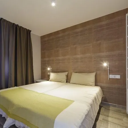 Costa Adeje Garden מלון דירות 3*